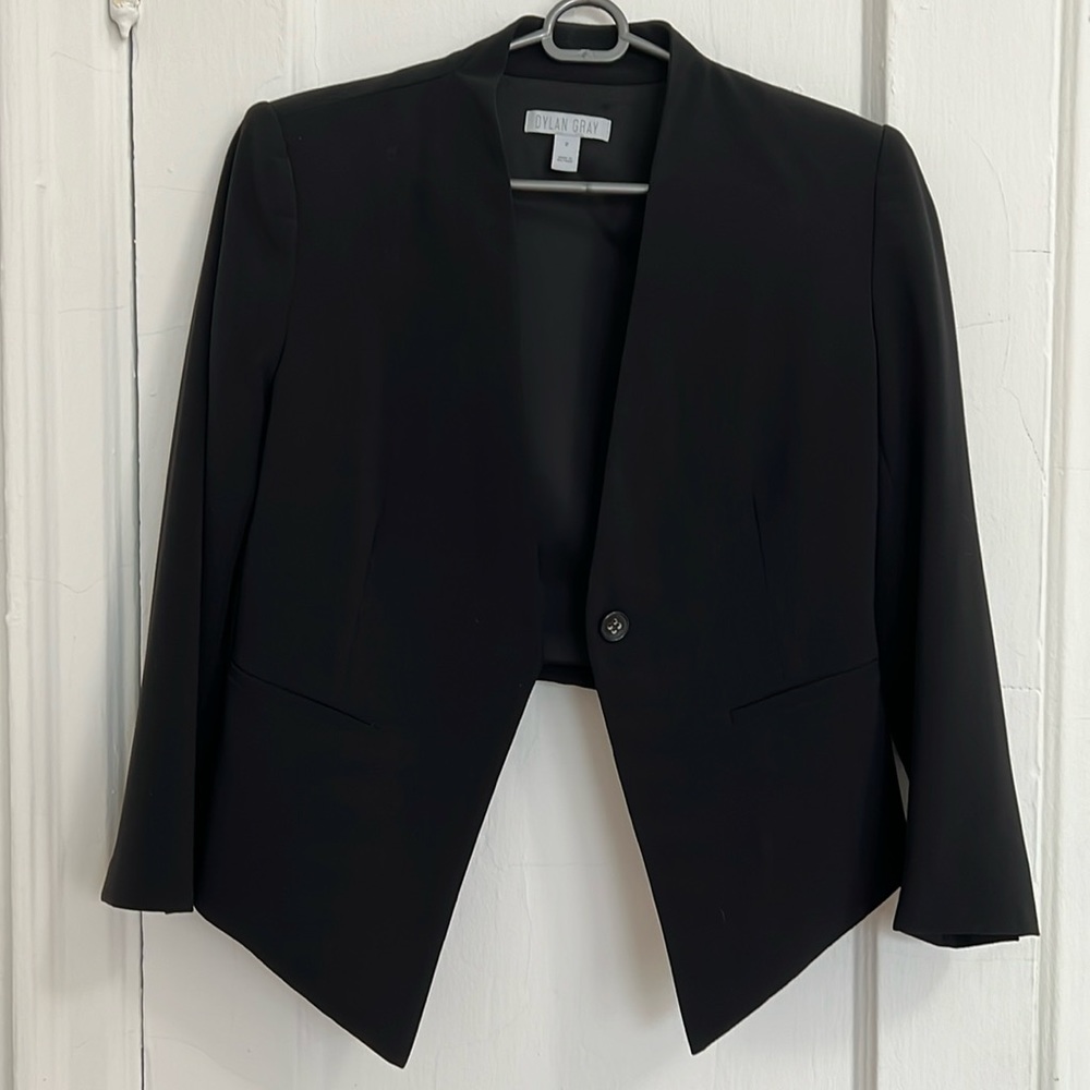 Dylan Gray angled hem black blazer size 2